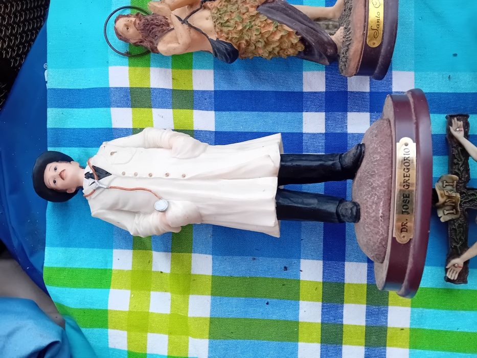 Conjunto de Figuras Religiosas