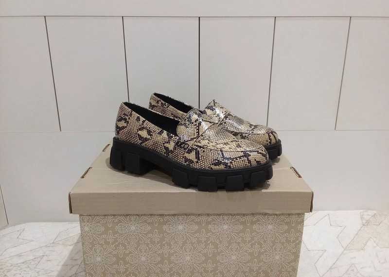 mokasyny na platformie zwierzęcy motyw Rainbow 41 wkładka 27,5 cm nowe