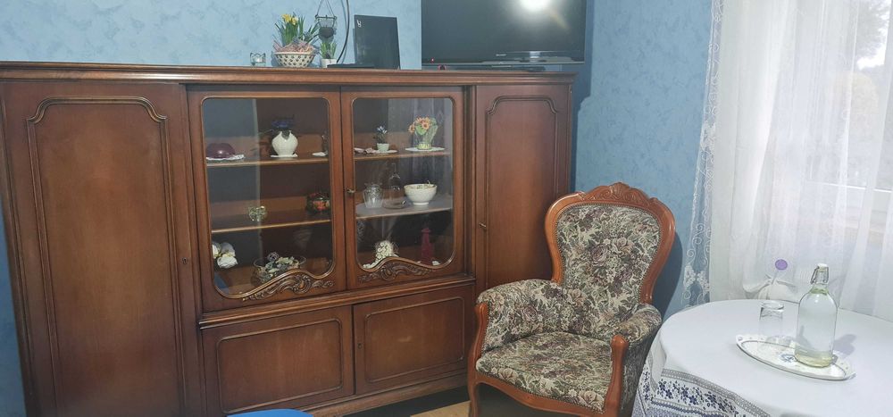 Sprzedam komodę z drewna piękny szafa antyk