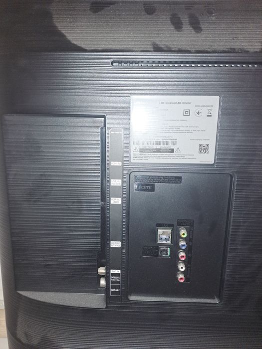 Телевизор BRAVIS 40