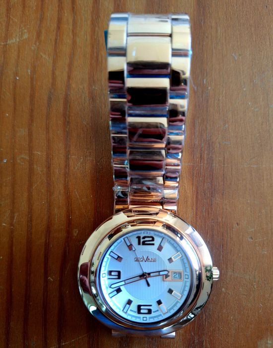 Relógio de pulso giovanni, novo, com garantia.