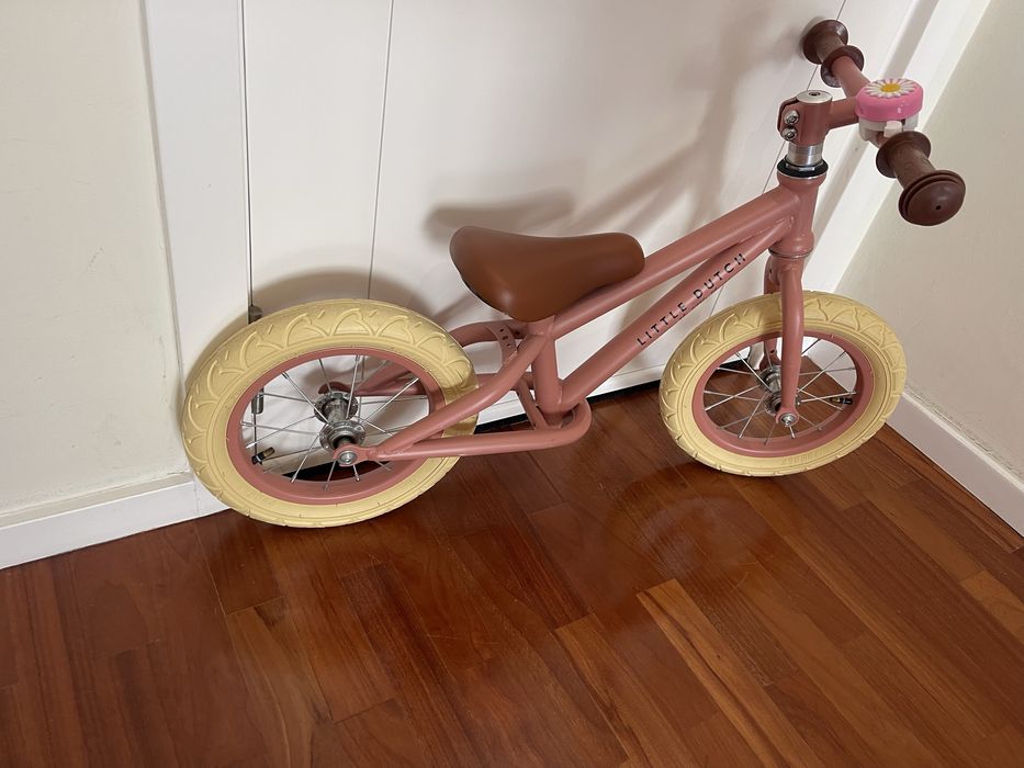 Biicicleta equilibrio little dutch rosa