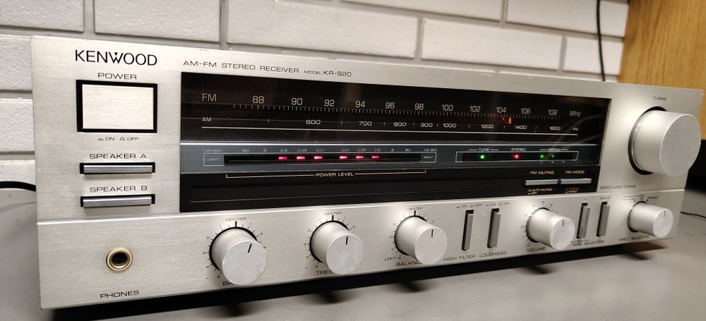 Amplituner stereo KENWOOD KR-920. VINTAGE