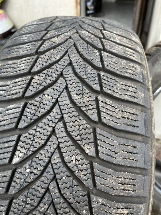 Opony zimowe nexen 225/50r17