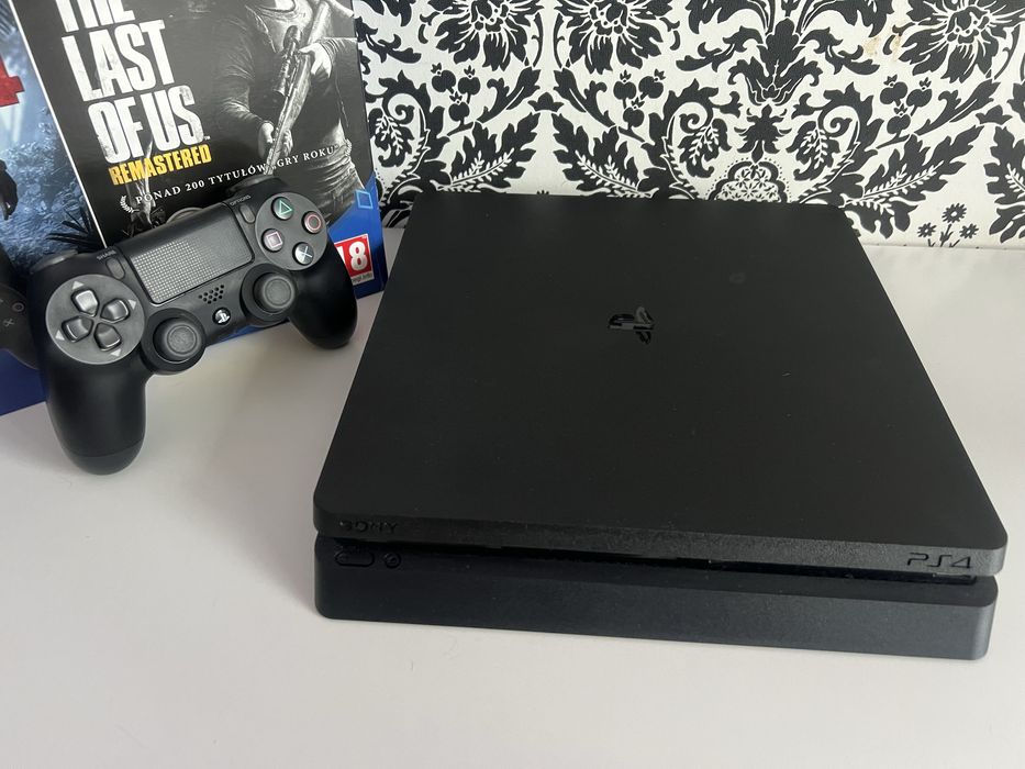 Playstation 4 slim 500gb z pudełkiem