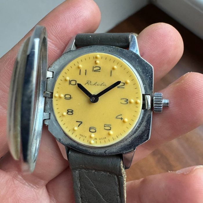 Zegarek Raketa 2601.H dla osób niewidomych