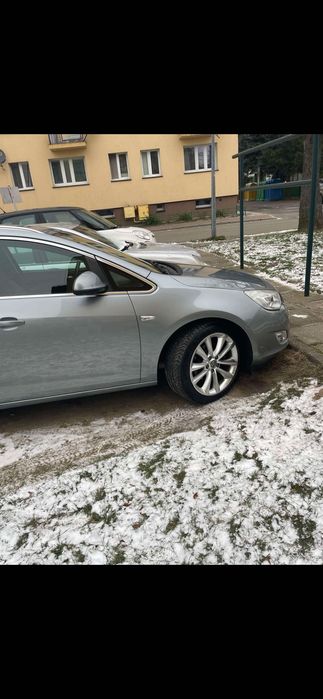 Opel Astra j 2011