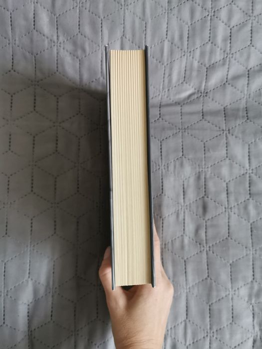 "Життя за життям" Кейт Аткінсон