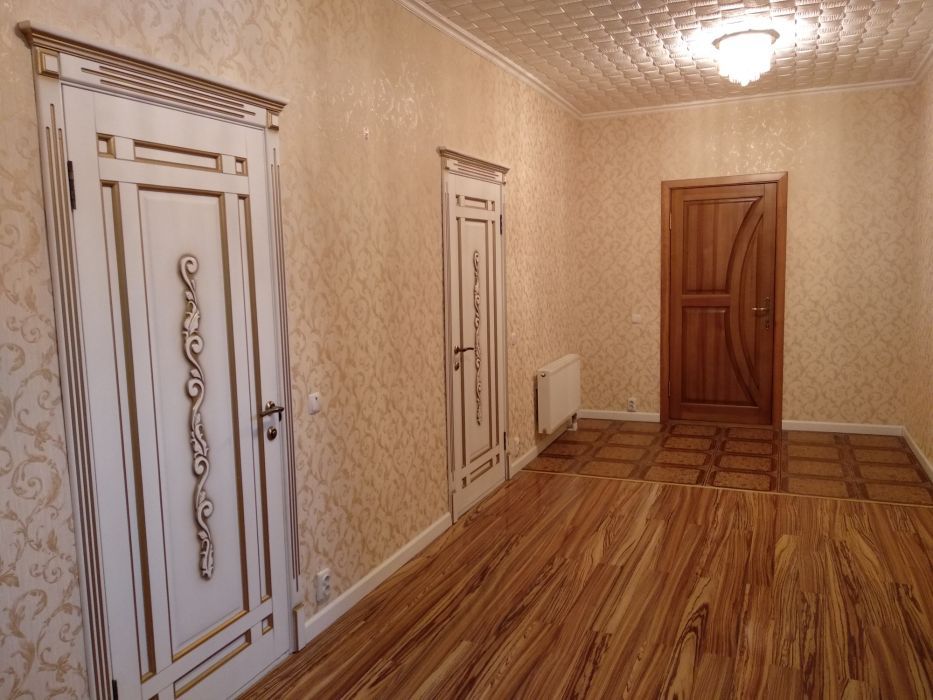 Посуточная аренда дома с бассейном и сауной. Подобова оренда будинку