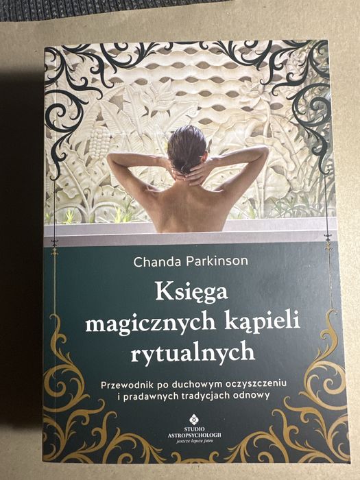 Ksiega magicznych kąpieli rytualnych