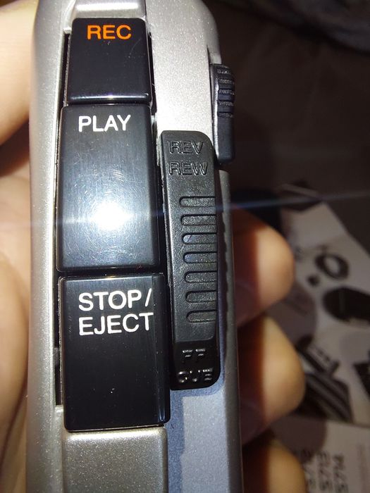 продам микрокассетный диктофон OLYMPUS Pearlcorder S713