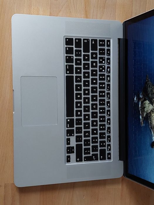 Apple MacBook Pro 15-inch Portable, Core i764738607807235121