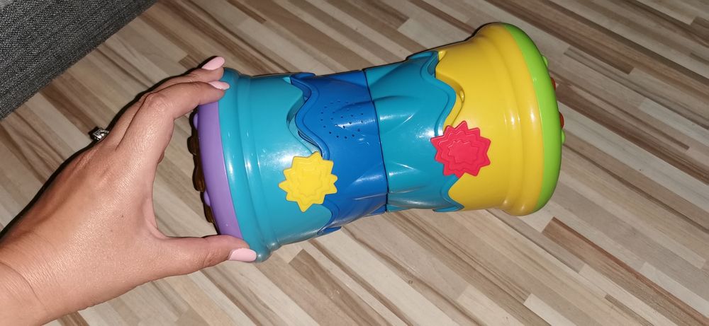 Fisher Price bębenek do raczkowania