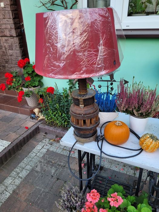 Lampy stojące sprzedam