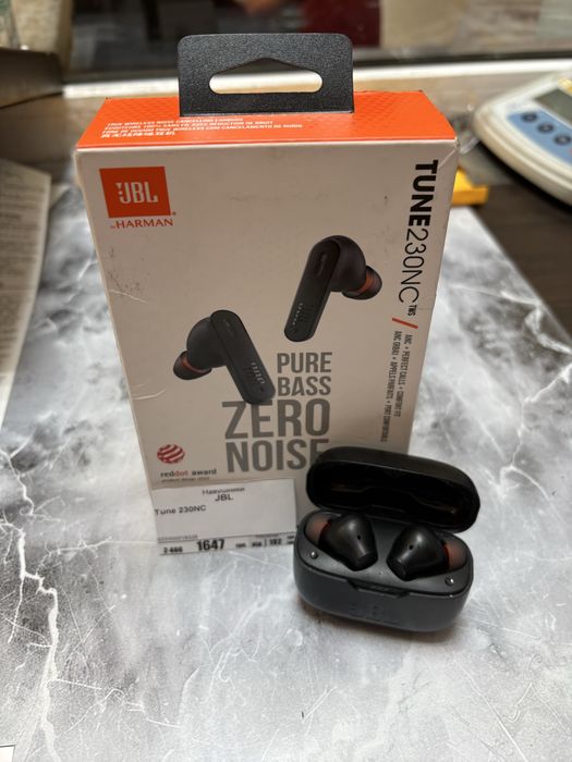 Навушники JBL tune 230