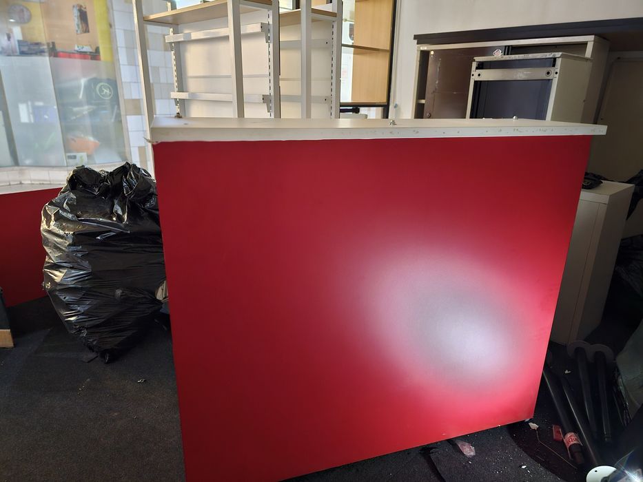 BALCÃO DE RECEÇÃO / VENDAS - Funcional  e  Moderno