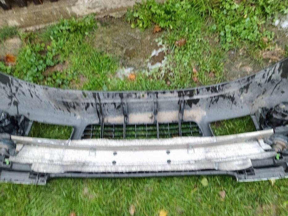 Продаєтьс Бампер Audi A6