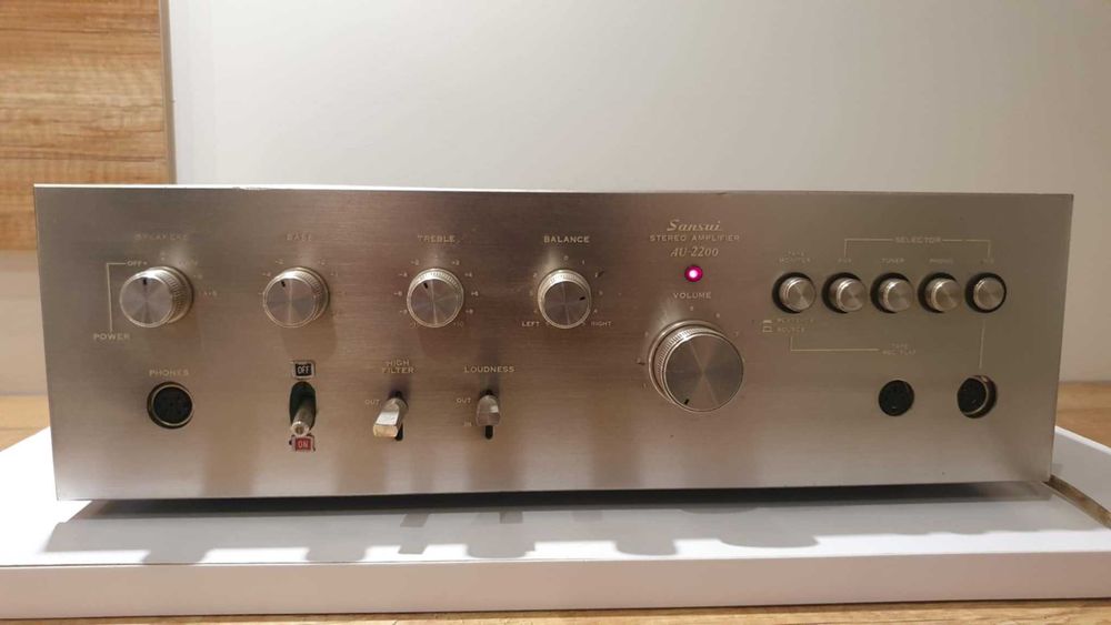 Wzmacniacz stereofoniczny SANSUI AU2200 dla kolekcjonera