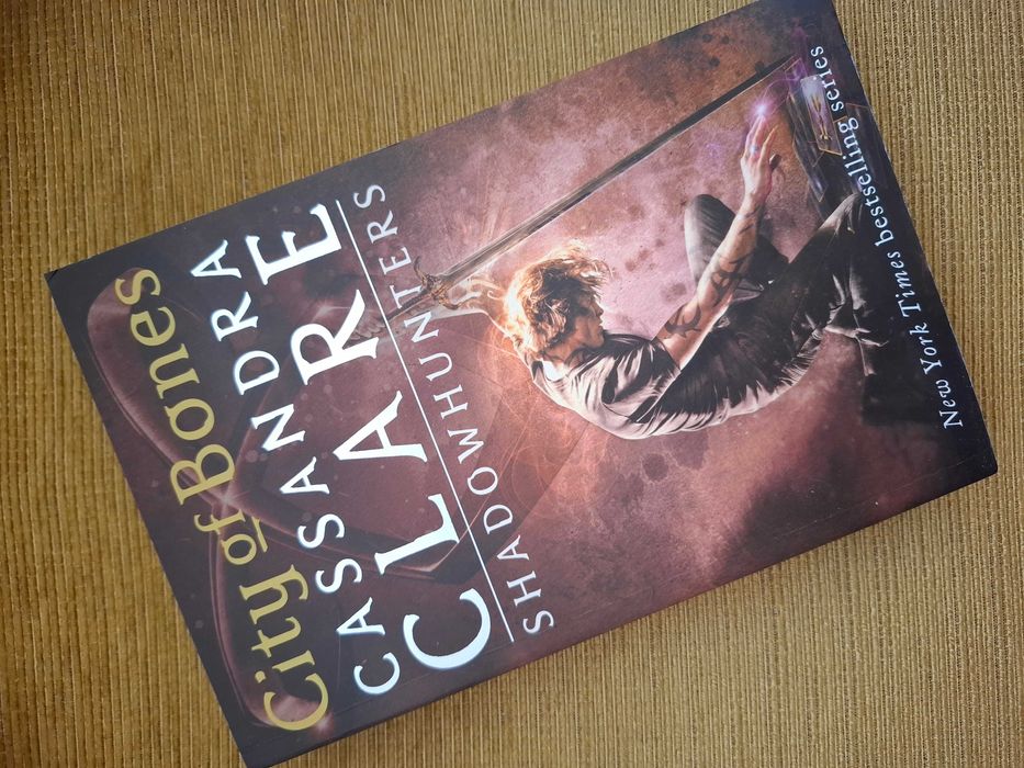 Trilogia de Cassandra Clare - portes grátis!