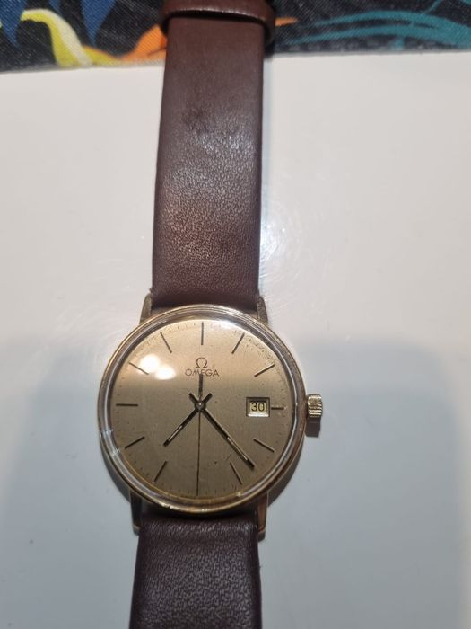 Złoty zegarek Omega