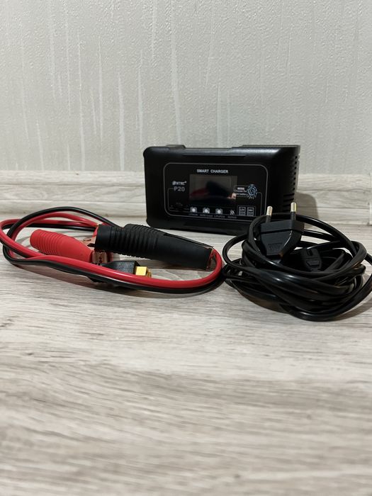 Зарядний пристрій HTRC  20А, 12V/24V