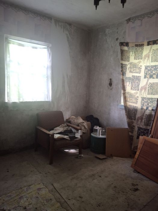 Продам будинок в с.Хомутець . Або на розбір.