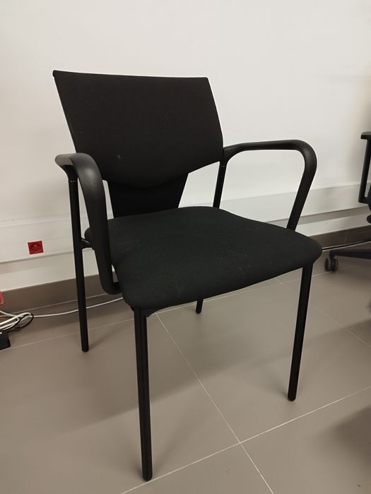 Cadeiras tecido preto com braços - 3 unidades + carrinho