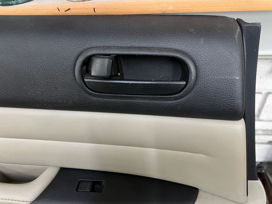 Карта двери задняя левая Mazda CX-7 07-12гг.