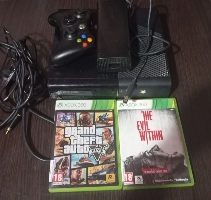 Продам Xbox 360 E