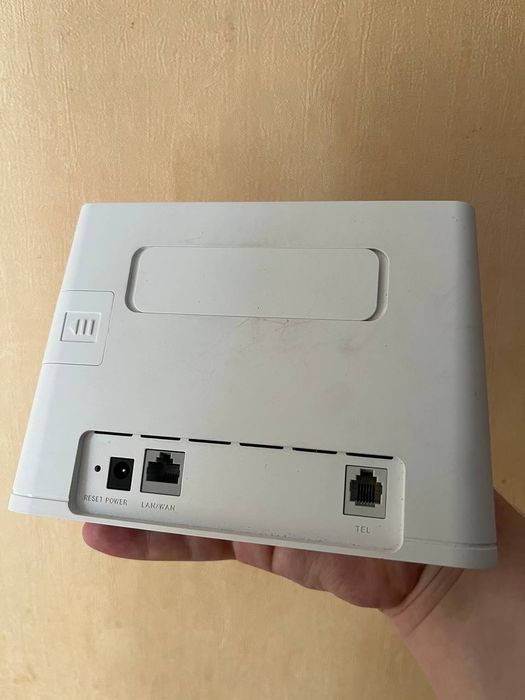 Роутер Huawei оригинал от симки