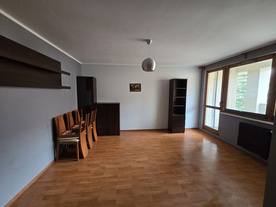 Oddam meble, oddam lodówkę, stół, lóżko, materac