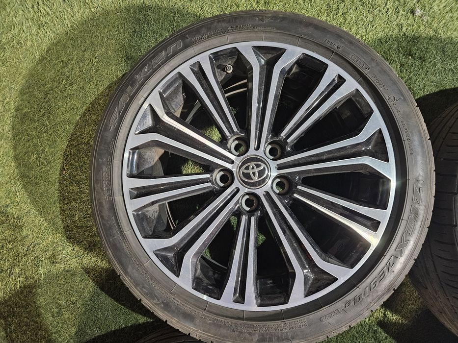Koła 17" 5x114,3  Toyota Corolla E21