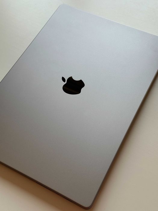 MacBook Pro 16" M1 Pro (2021) 16GB RAM 1TB SSD