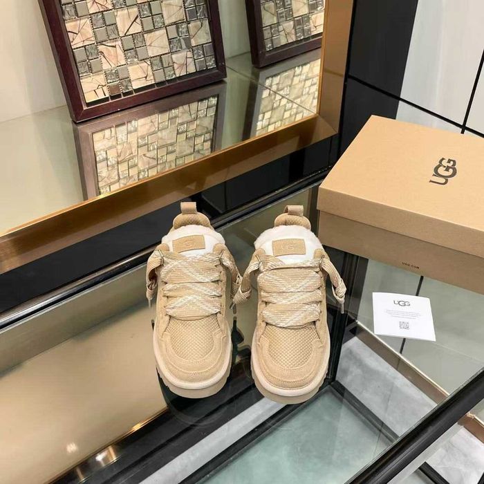 UGG Lowmel r. 37
