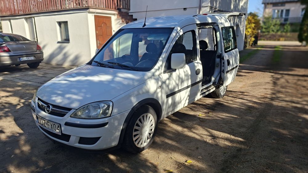 Combo 1.3cdti Czytaj opis