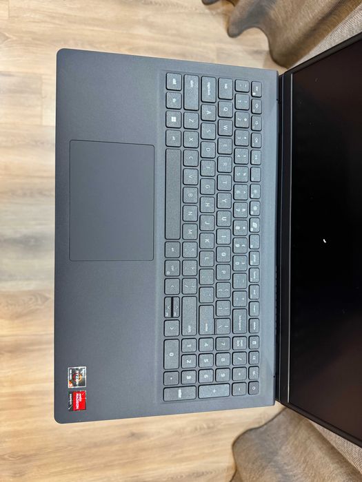 Ноутбук Dell Inspiron 15 | AMD Ryzen 5 7520U | Ram-16 SSD-512 | IPS