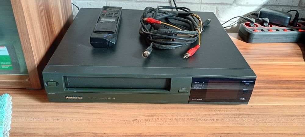 Magnetowid VHS panasonic NV L25 HQ