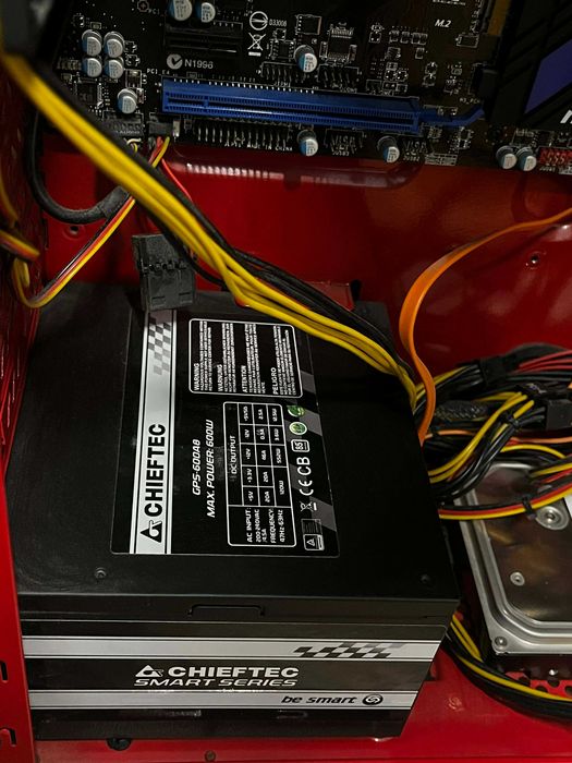 Komputer stacjonarny i5-4460 / 16GB RAM / 1.25TB HDD / bez GPU