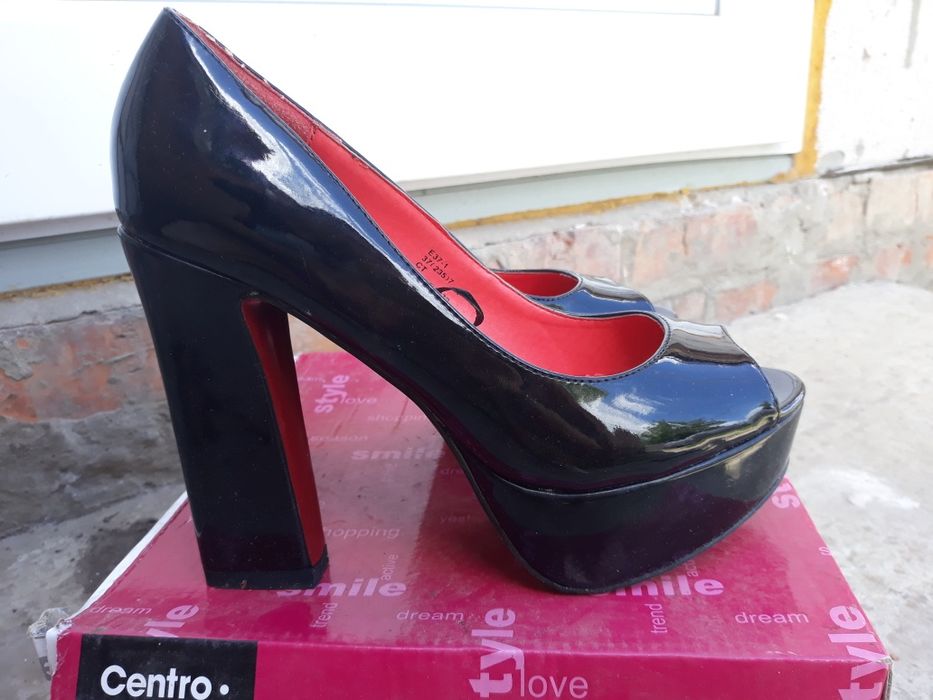 Женские туфли,босоножки