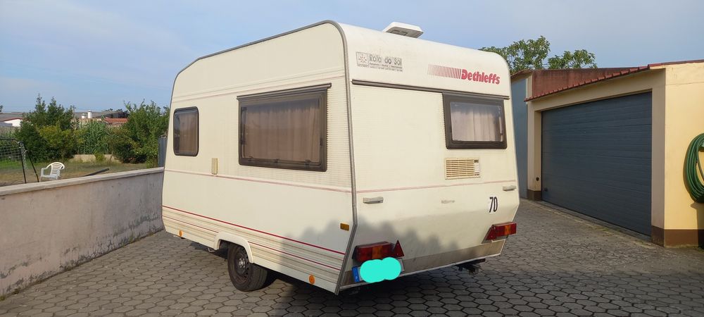 Caravana DETHLEFFS c / WC e avançado