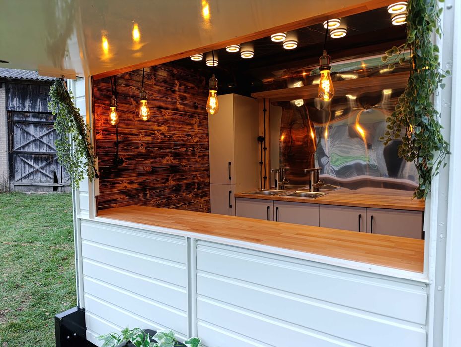 Przyczepa gastronomiczna retro kawiarnia vintage koniowóz drink bar pizza
