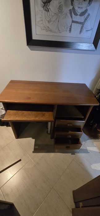 Secretaria em bom estado!