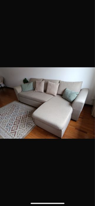 Sofá com chaise long