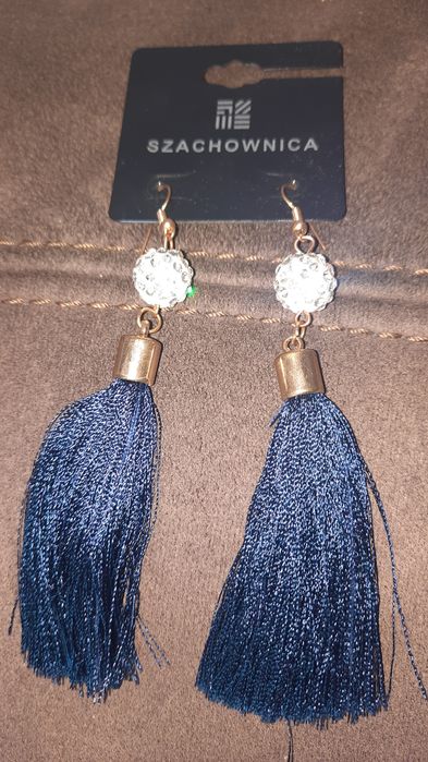 Długie wiszące kolczyki