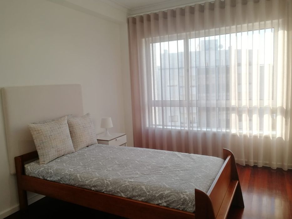 Arrenda-se T3 mobilado no centro de Barcelos | 140 m² | Com elevador.