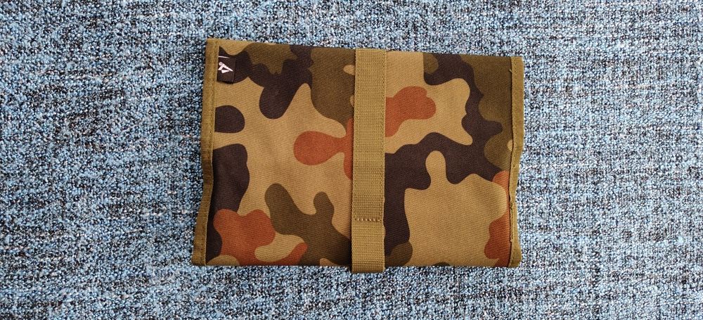 Kosmetyczka wojskowa / militarna - mocna, kompaktowa, camo