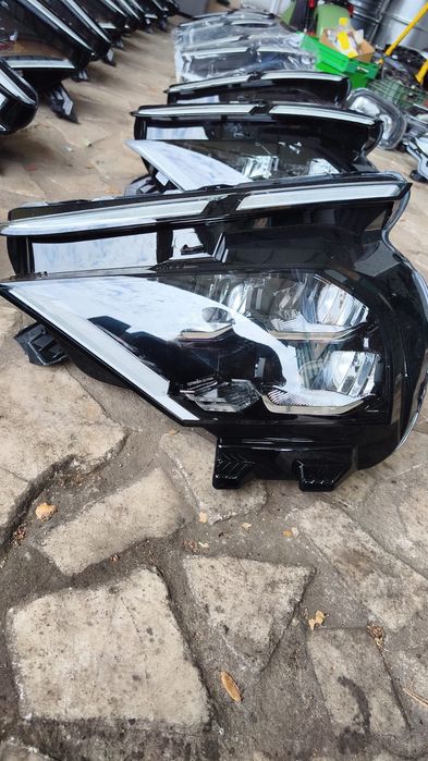 Casal farois Citroen C4 Berlina
