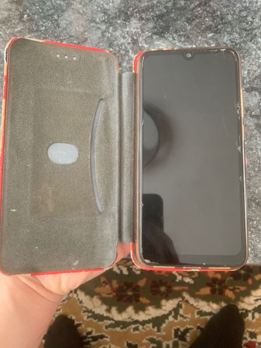 Продаю телефон Xiaomi Redmi Note 7 4/128 GB