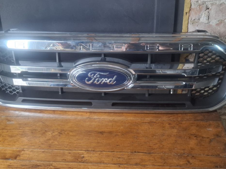 Оригінальна решітка радіатора Ford Ranger 2015–2018 хром гриль Форд Рейнджер