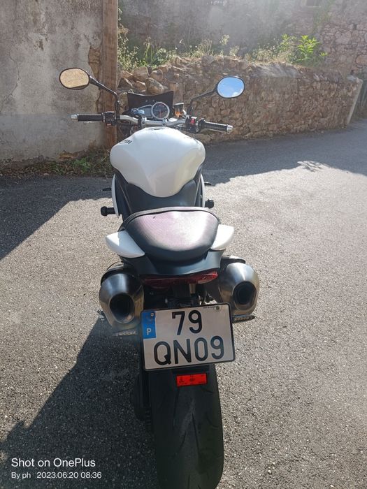 Triumph speed triple 1050